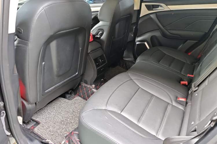 Used Haval H7 2017 Red-Label H7 2.0T Automatic Luxury Model Left Rear Seat