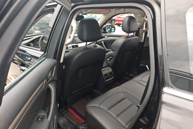 Used Haval H7 2017 Blue-Label H7L 2.0T Automatic Luxury Model Left Rear Seat