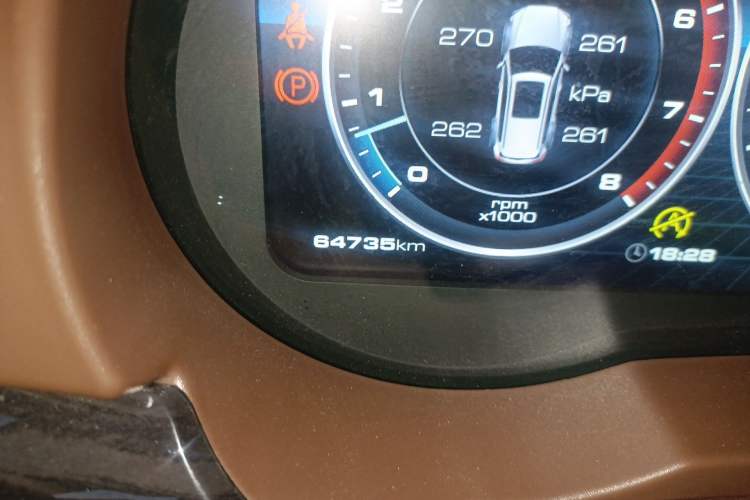 Used Haval H7 2017 Blue Label H7L 2.0T Automatic Prestige Model Odometer Close Up