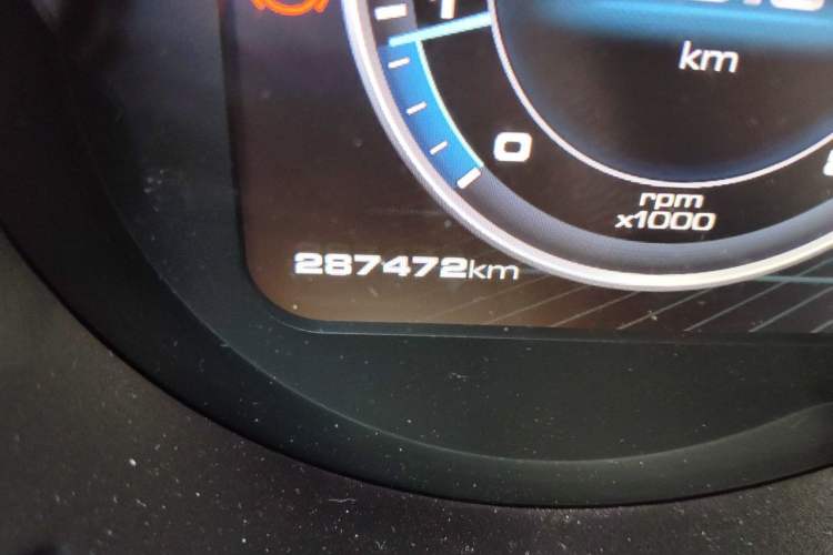 Used Haval H7 2017 Red-Label H7 2.0T Automatic Prestige Model Odometer Close Up