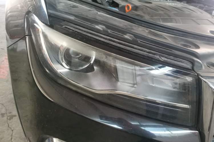 Used Haval H7 2017 Red-Label H7 2.0T Automatic Prestige Model Right Front Headlight