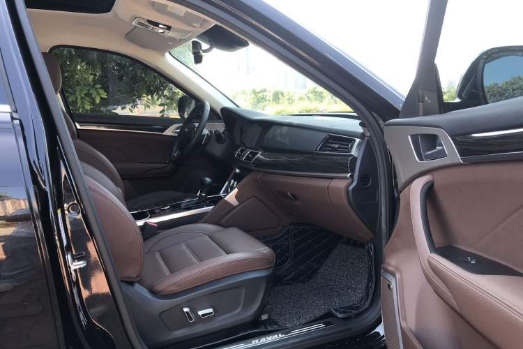 Used Haval H7 2017 Red-Label H7L 2.0T Automatic Prestige Model Right Front Seat