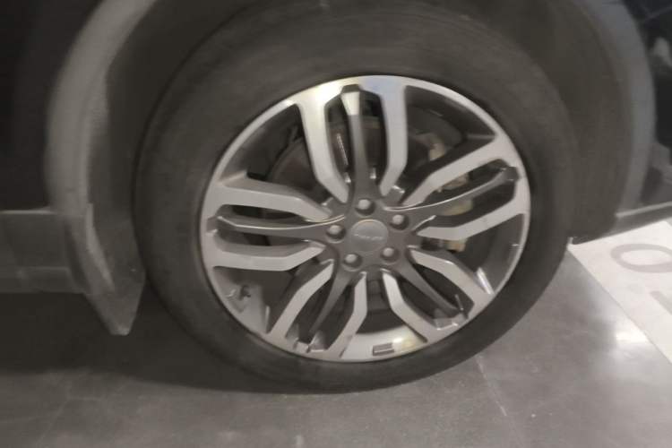 Used Haval H7 2017 Blue-Label H7L 2.0T Automatic Luxury Model Right Front Wheel Hub