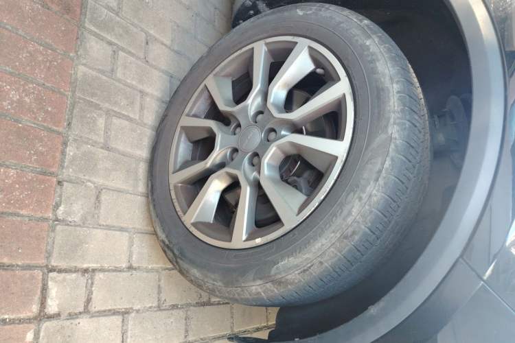 Used Haval H7 2017 Red-Label H7 2.0T Automatic Luxury Model Right Front Wheel Hub