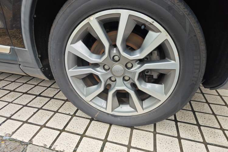 Used Haval H7 2017 Red-Label H7 2.0T Automatic Luxury Model Right Front Wheel Hub