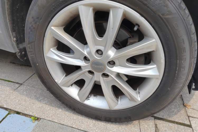 Used Haval H7 2017 Red-Label H7 2.0T Automatic Luxury Model Right Front Wheel Hub