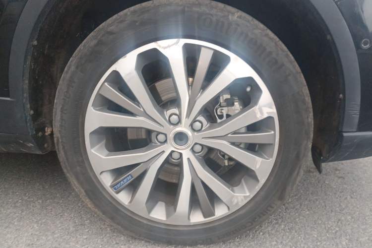 Used Haval H7 2017 Blue Label H7L 2.0T Automatic Prestige Model Right Front Wheel Hub