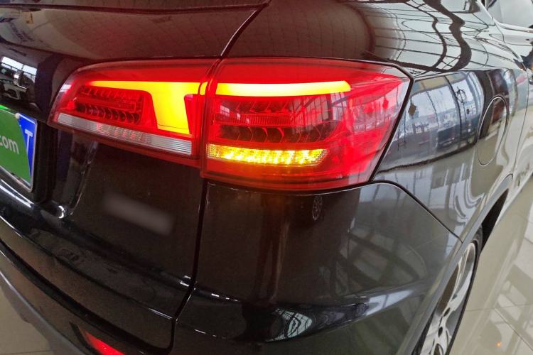 Used Haval H7 2017 Red-Label H7 2.0T Automatic Prestige Model Right Rear Taillight