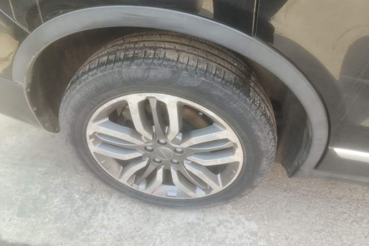 Used Haval H7 2017 Blue-Label H7L 2.0T Automatic Luxury Model Right Rear Wheel Hub