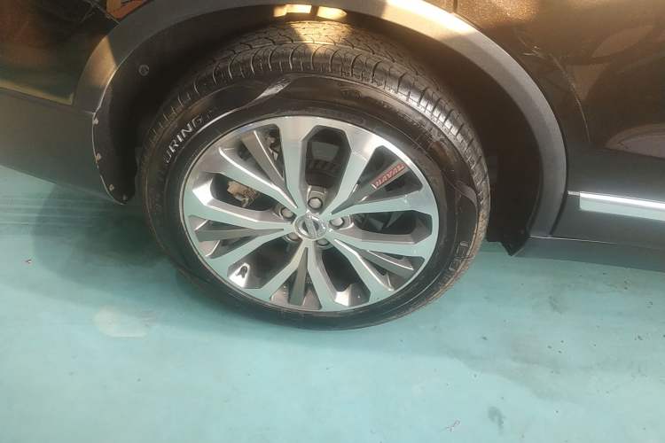 Used Haval H7 2017 Red-Label H7L 2.0T Automatic Prestige Model Right Rear Wheel Hub