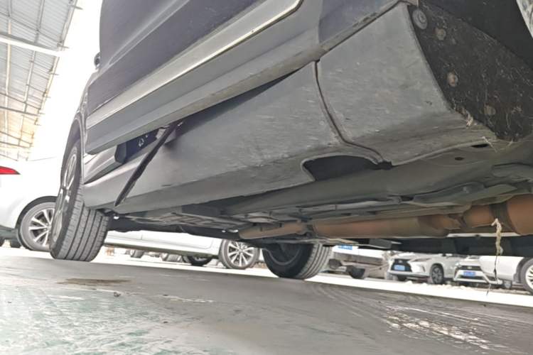 Used Haval H7 2017 Red-Label H7 2.0T Automatic Luxury Model Right Side Sill