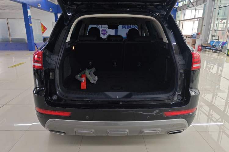 Used Haval H7 2017 Red-Label H7 2.0T Automatic Prestige Model Trunk