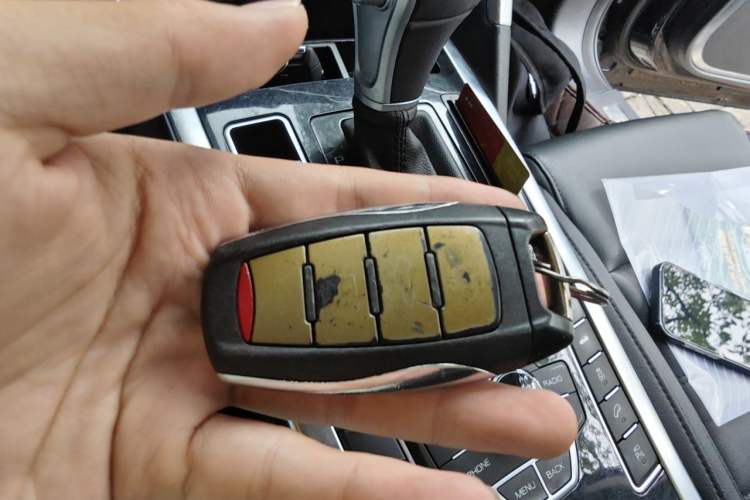 Used Haval H7 2017 Red-Label H7 2.0T Automatic Luxury Model Vehicle Key