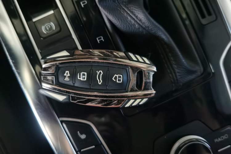 Used Haval H7 2017 Red-Label H7 2.0T Automatic Prestige Model Vehicle Key