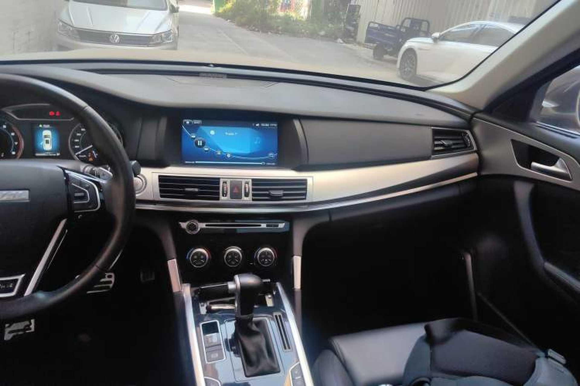 Used Haval H7 2017 Red-Label H7L 2.0T Automatic Luxury Model Audio And AC Panel