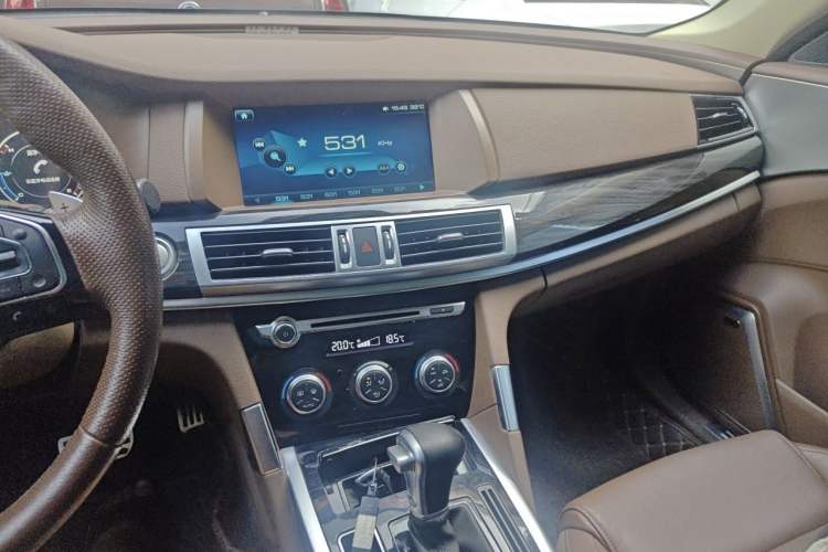 Used Haval H7 2017 Red-Label H7 2.0T Automatic Prestige Model Audio And AC Panel