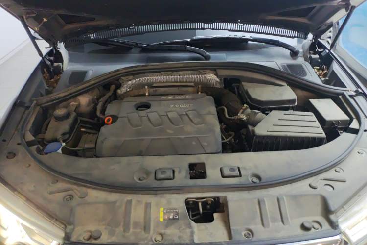 Used Haval H7 2017 Blue-Label H7L 2.0T Automatic Luxury Model Engine Bay