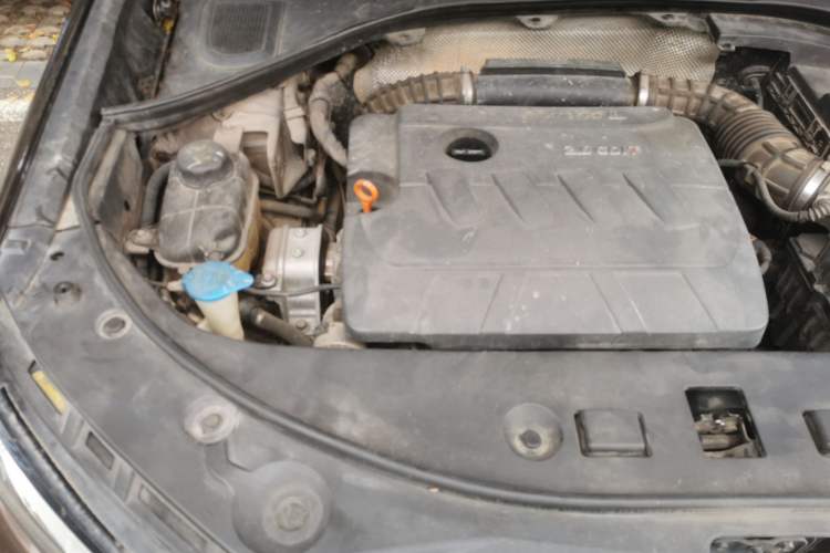 Used Haval H7 2017 Red-Label H7 2.0T Automatic Luxury Model Engine Bay Right