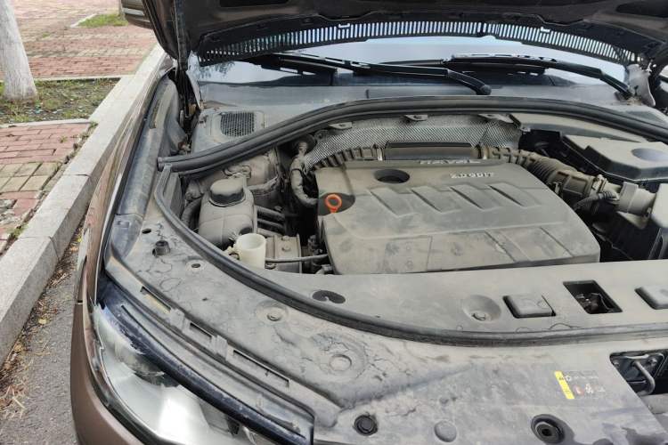 Used Haval H7 2017 Red-Label H7 2.0T Automatic Luxury Model Engine Bay Right
