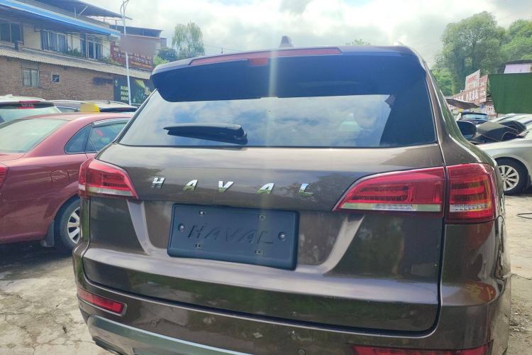 Used Haval H7 2017 Red-Label H7 2.0T Automatic Prestige Model Exterior 4