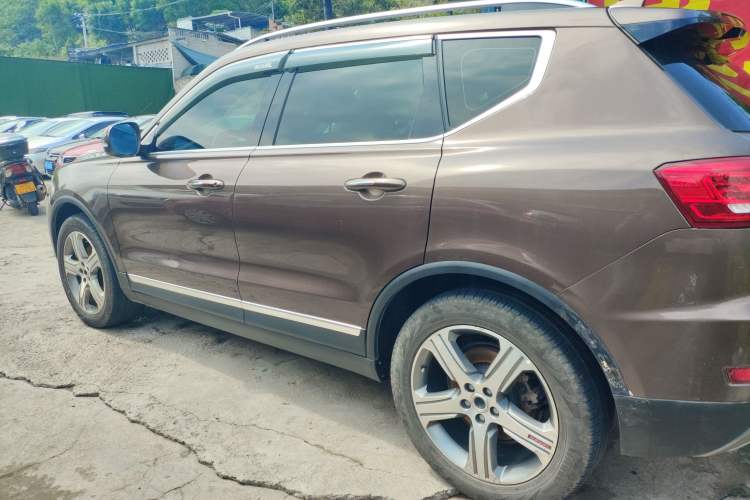 Used Haval H7 2017 Red-Label H7 2.0T Automatic Prestige Model Exterior 5