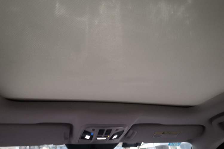 Used Haval H7 2017 Red-Label H7 2.0T Automatic Luxury Model Headliner