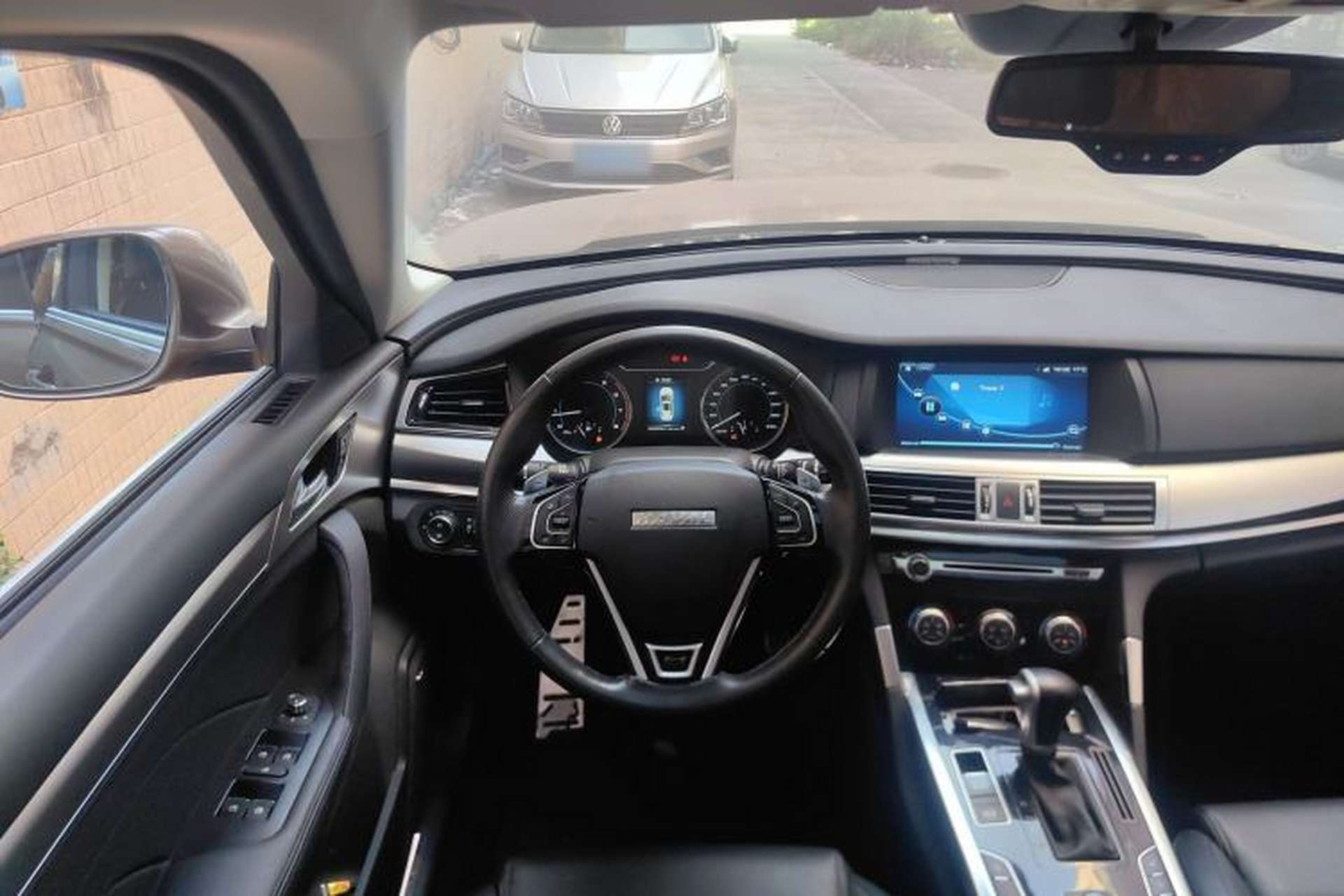 Used Haval H7 2017 Red-Label H7L 2.0T Automatic Luxury Model Interior 2