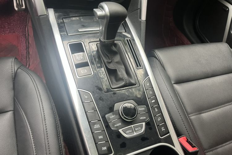 Used Haval H7 2017 Red-Label H7L 2.0T Automatic Luxury Model Interior 2