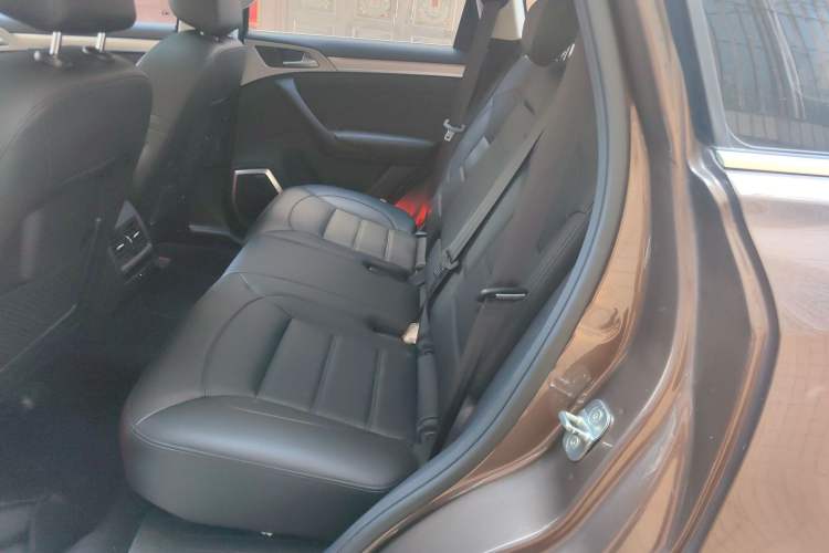 Used Haval H7 2017 Red-Label H7L 2.0T Automatic Luxury Model Interior 4