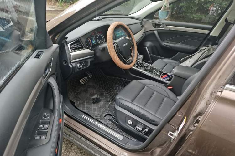 Used Haval H7 2017 Red-Label H7 2.0T Automatic Luxury Model Left Front Seat