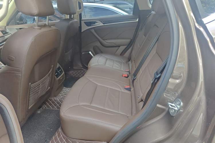 Used Haval H7 2017 Red-Label H7 2.0T Automatic Prestige Model Left Rear Seat