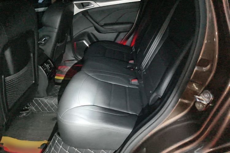 Used Haval H7 2017 Red-Label H7 2.0T Automatic Luxury Model Left Rear Seat