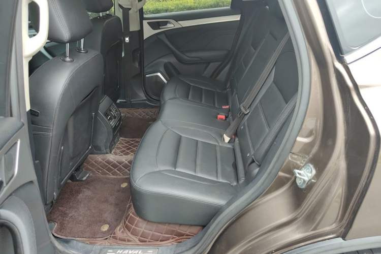 Used Haval H7 2017 Red-Label H7 2.0T Automatic Luxury Model Left Rear Seat