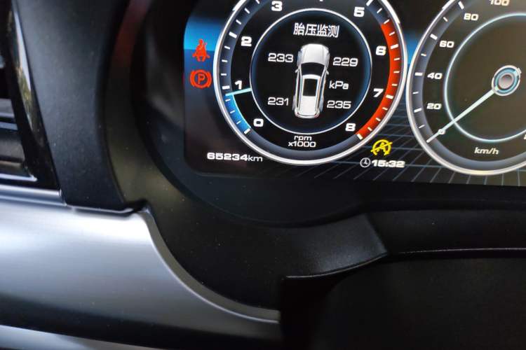 Used Haval H7 2017 Blue Label H7L 2.0T Automatic Prestige Model Odometer Close Up
