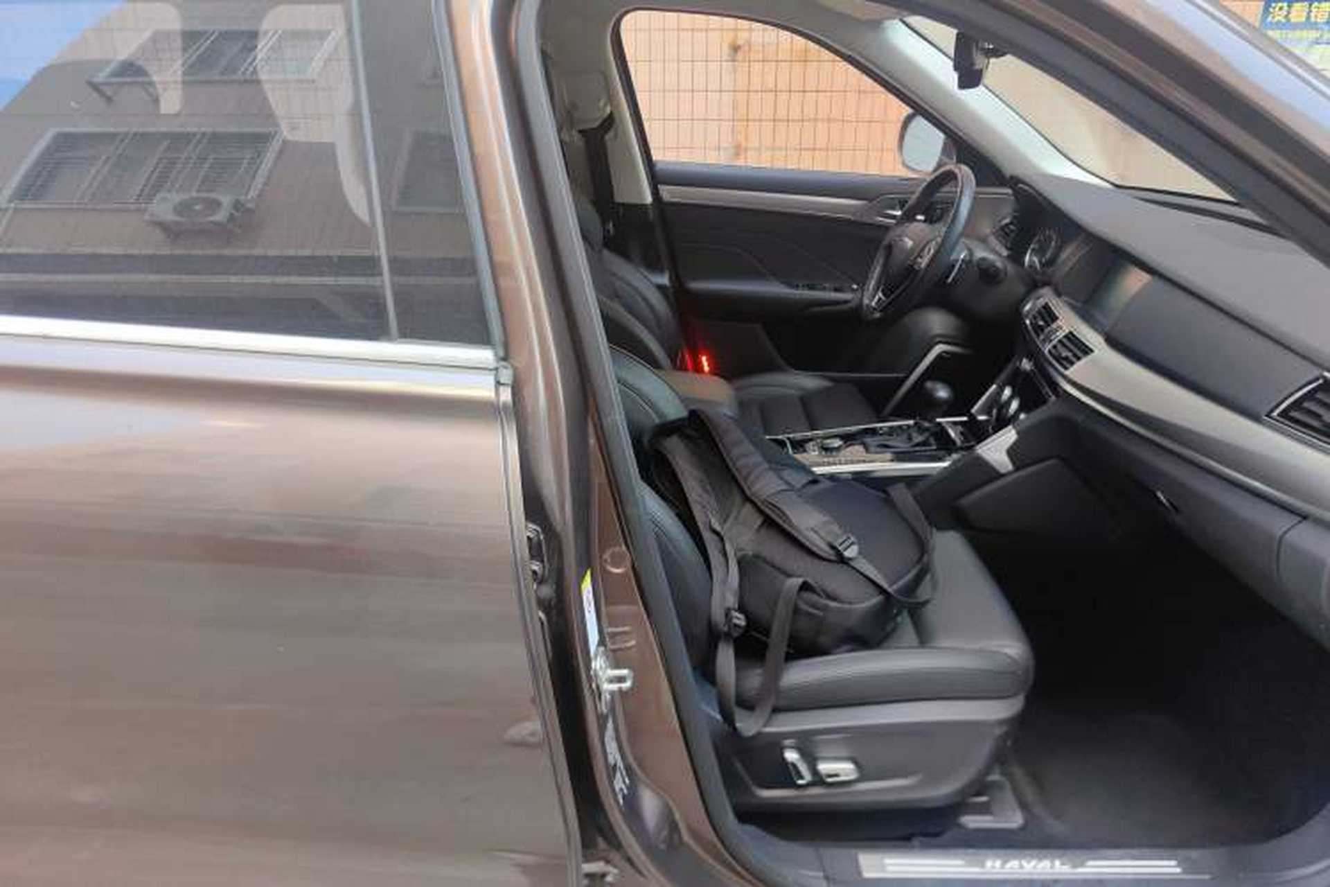 Used Haval H7 2017 Red-Label H7L 2.0T Automatic Luxury Model Right Front Seat