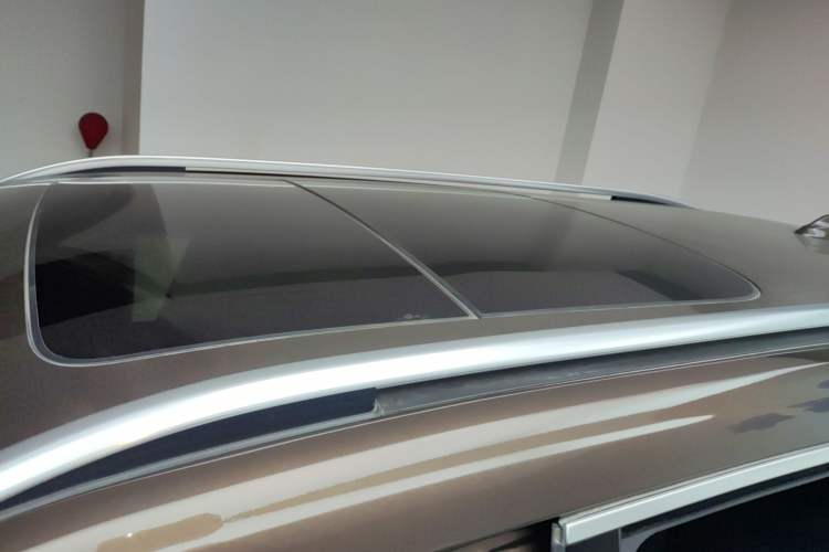 Used Haval H7 2017 Blue-Label H7L 2.0T Automatic Luxury Model Roof