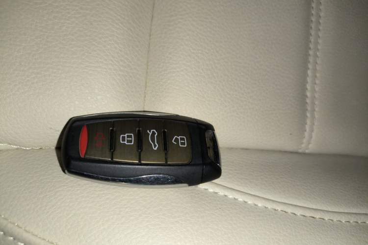 Used Haval H7 2017 Red-Label H7 2.0T Automatic Luxury Model Vehicle Key