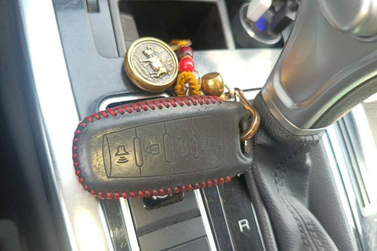 Used Haval H7 2017 Red-Label H7 2.0T Automatic Luxury Model Vehicle Key