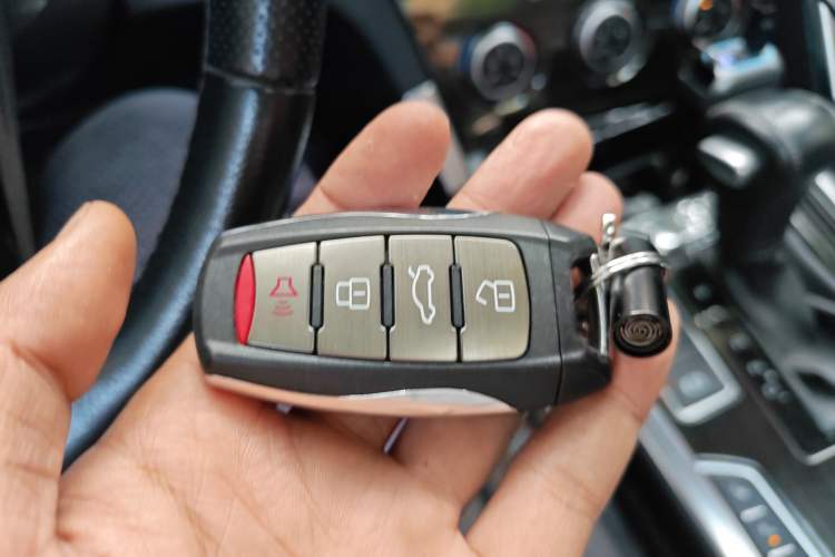 Used Haval H7 2017 Blue Label H7L 2.0T Automatic Prestige Model Vehicle Key