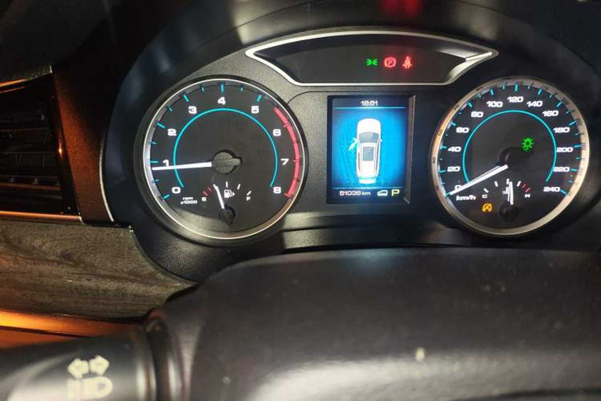 Used Haval H7 2017 Blue-Label H7L 2.0T Automatic Elite Model Odometer Close Up