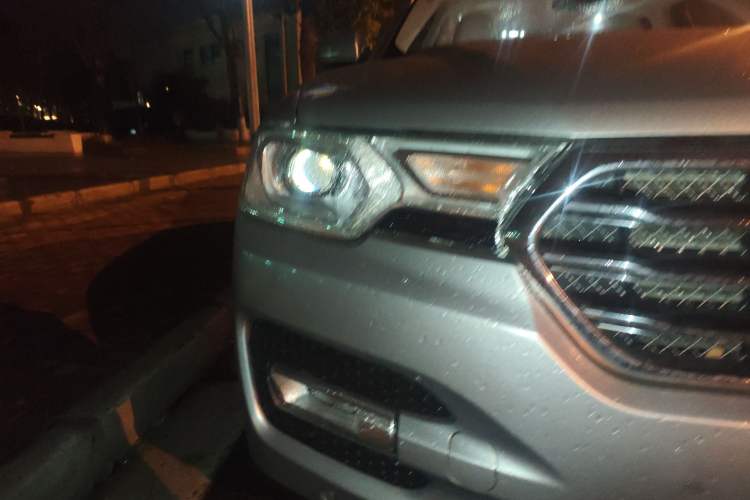 Used Haval H7 2017 Blue-Label H7L 2.0T Automatic Elite Model Right Front Headlight