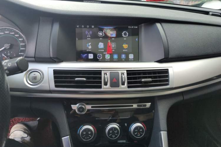 Used Haval H7 2017 Blue-Label H7L 2.0T Automatic Luxury Model Audio And AC Panel