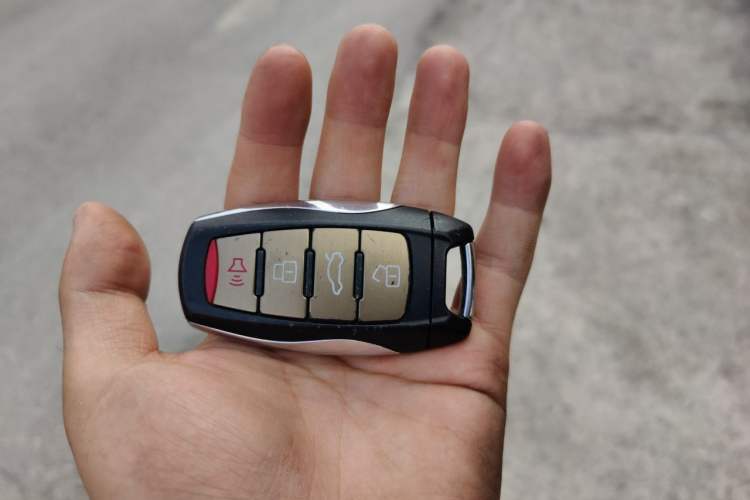 Used Haval H7 2017 Blue-Label H7L 2.0T Automatic Luxury Model Vehicle Key