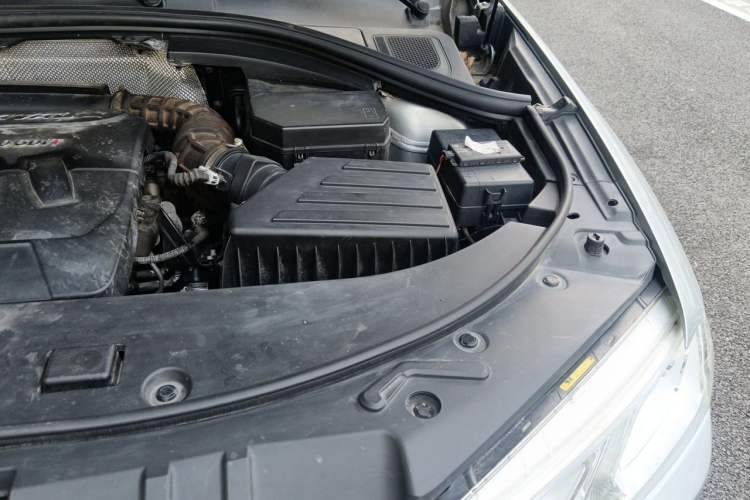 Used Haval H7 2017 Blue Label H7L 2.0T Automatic Prestige Model Engine Bay Left