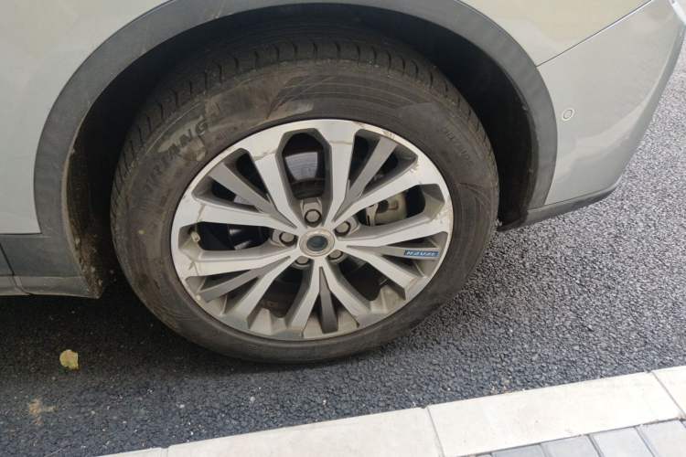 Used Haval H7 2017 Blue Label H7L 2.0T Automatic Prestige Model Right Front Wheel Hub