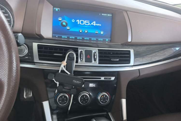 Used Haval H7 2017 Red-Label H7 2.0T Automatic Luxury Model Audio And AC Panel