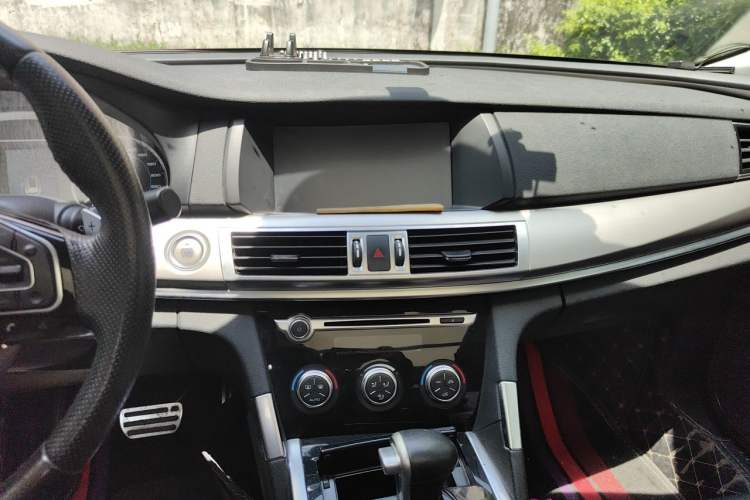 Used Haval H7 2017 Red-Label H7 2.0T Automatic Prestige Model Audio And AC Panel