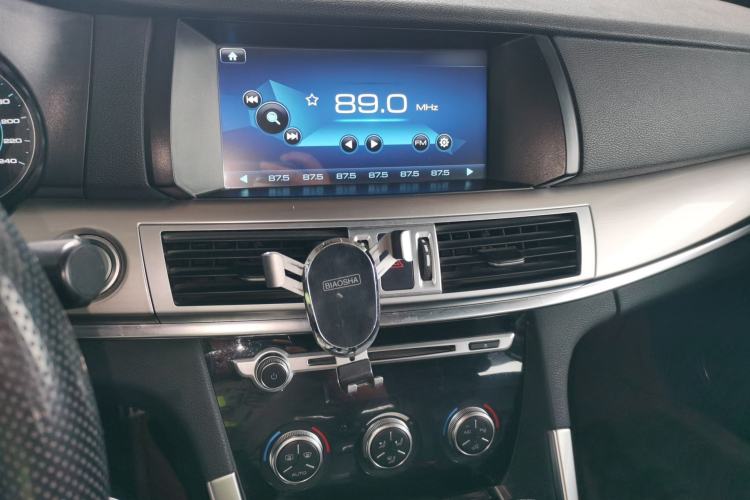 Used Haval H7 2017 Blue-Label H7L 2.0T Automatic Luxury Model Audio And AC Panel