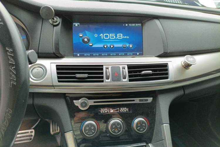 Used Haval H7 2017 Blue Label H7L 2.0T Automatic Prestige Model Audio And AC Panel