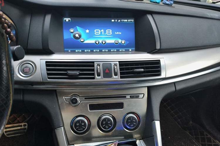 Used Haval H7 2017 Blue Label H7L 2.0T Automatic Prestige Model Audio And AC Panel